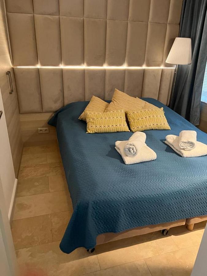Sunnycliff Apartment Rewal Luaran gambar